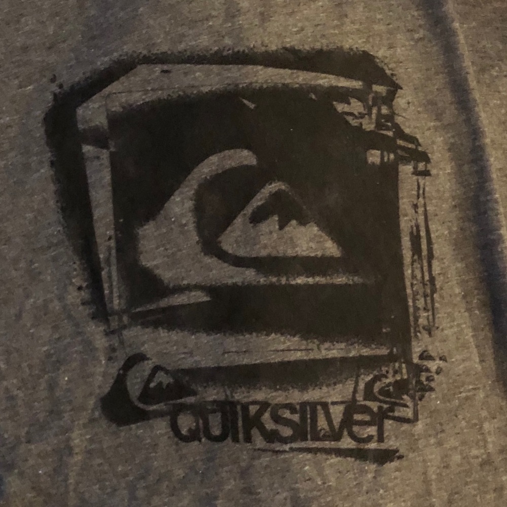 Quicksilver XL long sleeved shirt